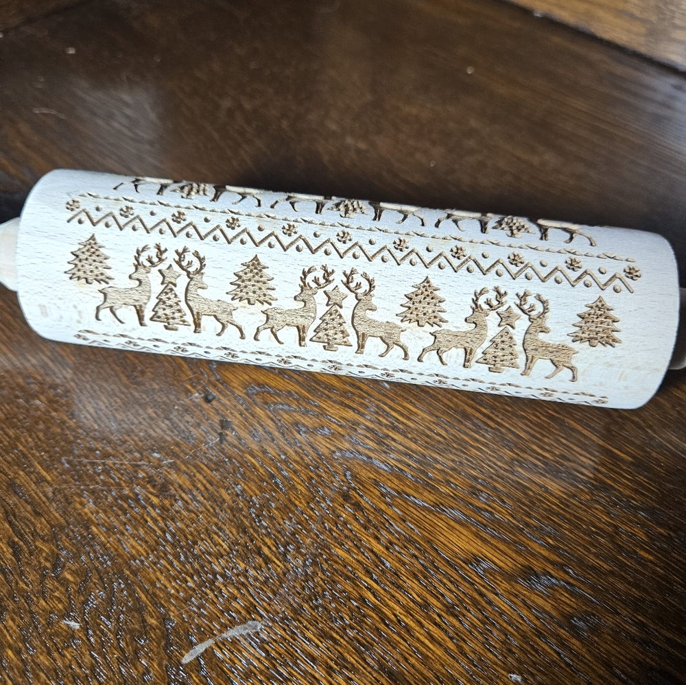 Christmas Pattern Embossed Rolling Pin - Picture 3 of 6